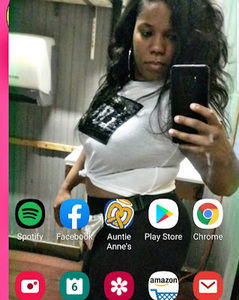 Meet your Posher, Ebony